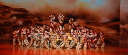 省基金會在上海舉行“追夢陽光上海行”專場文藝演出暨募捐活動